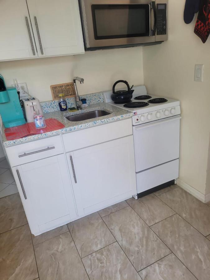 ~ Cozy In-Law Apartment Close To Siesta Key ~ Sarasota Eksteriør bilde